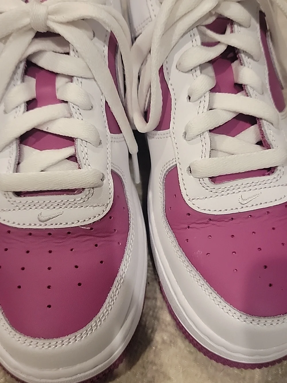 Nike Air Force 1 Low White & Magenta Sneakers Youth/Women~Size 6Y~New W/O Box